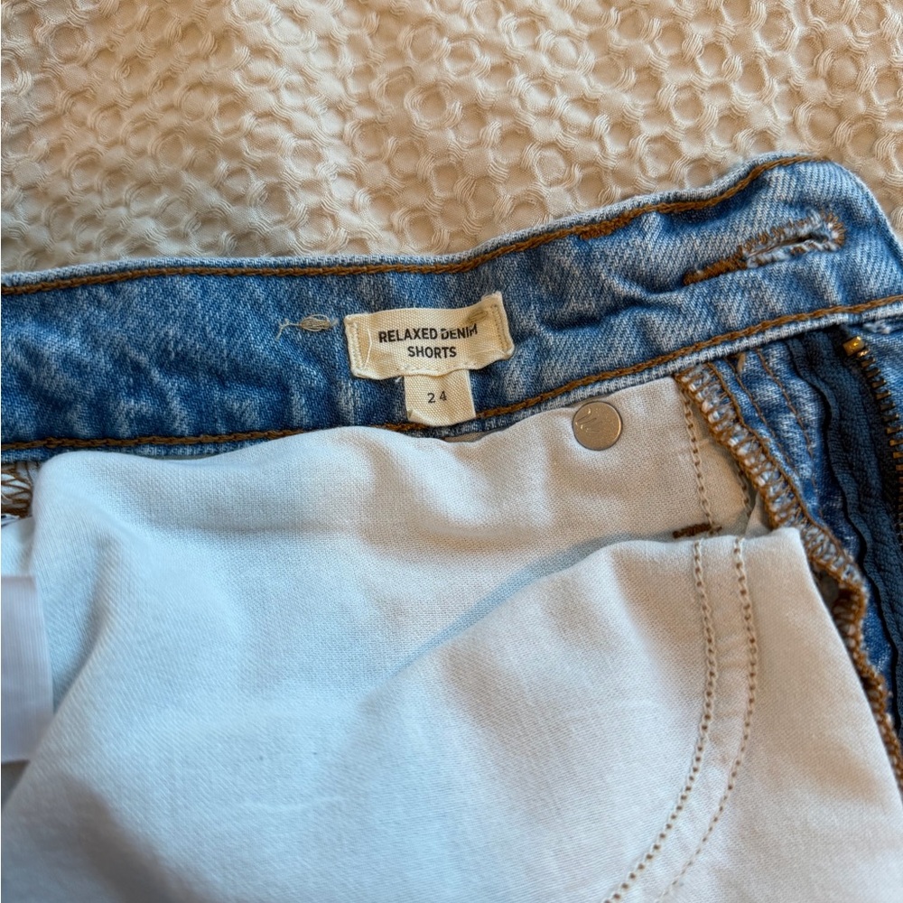 Madewell Jean Shorts Relaxed Denim Shorts Distressed size 24 - Picture 4 of 4